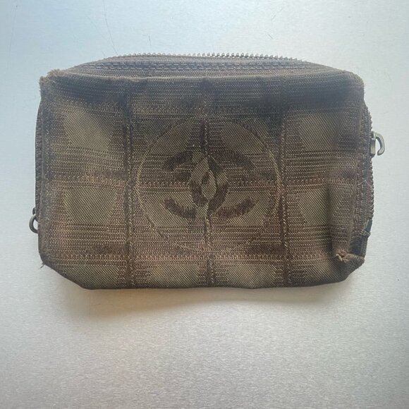 CHANEL Accessories - Chanel Coin Purse